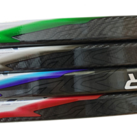 Bâtons de hockey sur glace en fibre de carbone Flylite de haute résistance, en stock, gamme complète, nouveaux, professionnels, pour l'entraînement, flex 20-105, longueur 50-68 pouces