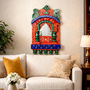 Décoration murale indienne artisanale en gros, statue et jrokha pour la décoration intérieure, artisanat traditionnel en bois et résine pour temple - Product Image 1