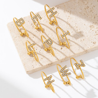 Nouvelle Collection Chine : Bague de Luxe en Acier Inoxydable Plaqué Or 18 carats avec 26 Lettres, Petite Bague Cercle pour Femme
