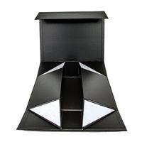 Boîte cadeau magnétique de luxe personnalisée, emballage en carton rigide pliable avec logo en relief, boîte pliable à fermeture magnétique pour vêtements