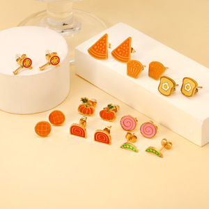 ต่างหูน่ารัก รูปขนมปัง เค้ก ซีรีส์แฟชั่นเด็ก ต่างหูแบบติดหู สแตนเลสชุบทอง 18K ต่างหูเด็กผู้หญิง - Product Image 3