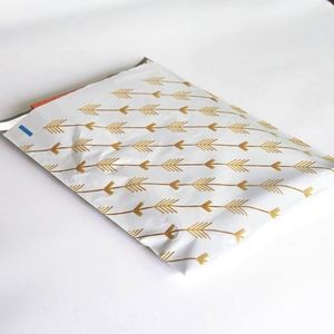 Sobres y Bolsas de Correo Resistentes al Agua, Biodegradables y Duraderas, Ideales para Envío de Calcetines y Zapatos, con Logotipo Personalizado - Product Image 3