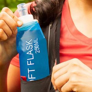 Bouteille d'eau pliable en TPU avec logo personnalisé pour la course à pied et le sport, gourde souple en plastique – Vente en gros - Product Image 6