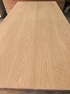 Planches <span class=keywords><strong>de</strong></span> chêne rouge <span class=keywords><strong>massif</strong></span> <span class=keywords><strong>de</strong></span> haute qualité pour meubles d'intérieur – Matière première fournie directement par l'usine - Product Image 6