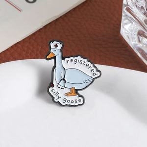 Broches en émail personnalisées en gros, motif Silly Goose Nurse, imprimées en UV, broche en métal, badge de revers, bijoux, cadeaux pour amis - Product Image 4