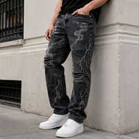 Jeans personnalisés déchirés avec imprimé graphique éclair, patchwork et effet usé pour un style urbain et un usage quotidien