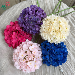 Bouquets de mariage en fleurs d'hortensias artificielles en soie, arrangements faits main, fleurs artificielles pour marqueurs d'allée de mariage - Product Image 1