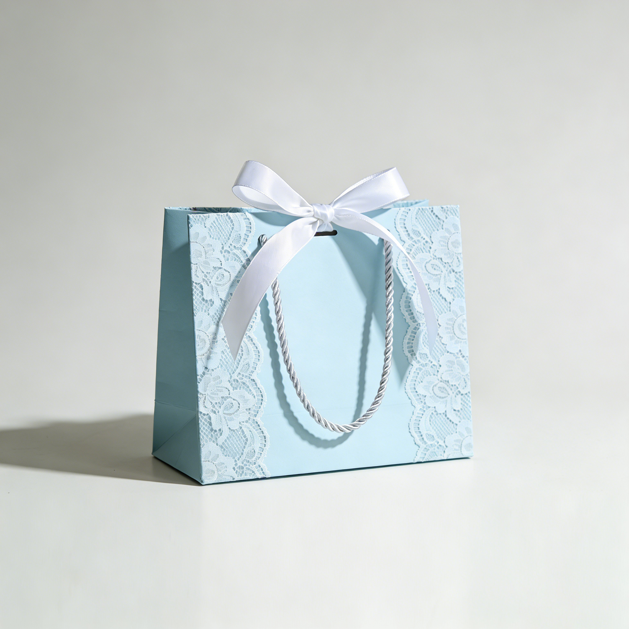 Xiyu Wholesale Premium Cardstock Paper Bag Custom Print Eco Friendly Sturdy Gift Packaging Carry Paper Bag