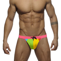 OEM Offres Spéciales haute élasticité épissure maillots de bain européens hommes maillots de bain et maillots de bain slip de bain maillots de bain personnalisés hommes