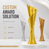 Trophée en résine incurvé moderne HBL personnalisable avec gravure de logo sur mesure, pour prix de cérémonie annuelle d'entreprise en petites séries