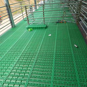 Plancher à lattes en plastique anti-âge pour chèvres, 100*50cm, sans accrocs, pour élevage de chèvres et de moutons, prix de gros en usine - Product Image 3