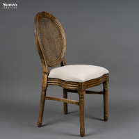 Chaise Louis de luxe française en rotin, élégante chaise de banquet pour mariage, hôtel et décoration d'événements (vente en gros)