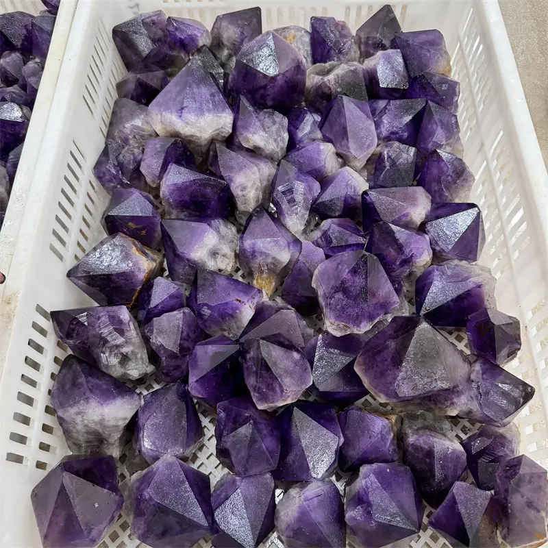 Venta al por mayor a granel fengshui piedra curativa cuarzo amatista en bruto varita para la venta