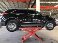 Trihero nouveau petit 2.8T Portable Mini ascenseur de voiture facile à déplacer ascenseur à ciseaux ascenseur de voiture à vendre plate-forme mobile élévateur à ciseaux