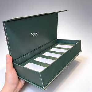 Caja de regalo de papel rígido impresa a todo color personalizada al por mayor con acolchado de EVA troquelado que absorbe los golpes para botellas de perfume y vino - Product Image 1