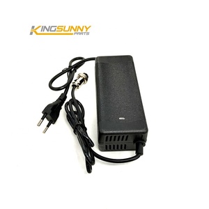 Chargeur GX16 54.6V 2A pour trottinettes électriques <span class=keywords><strong>ZERO</strong></span> <span class=keywords><strong>8</strong></span>, <span class=keywords><strong>ZERO</strong></span> 9, VSETT <span class=keywords><strong>8</strong></span>, VSETT <span class=keywords><strong>8</strong></span>+/ VSETT 9 - Pièce de rechange et alimentation - Product Image 4