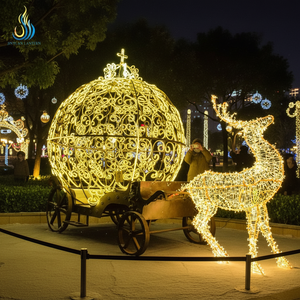 Décorations lumineuses de Noël personnalisées sur le thème des familles de rennes, résistantes à l'eau, pour parcs urbains et festivals - Product Image 3