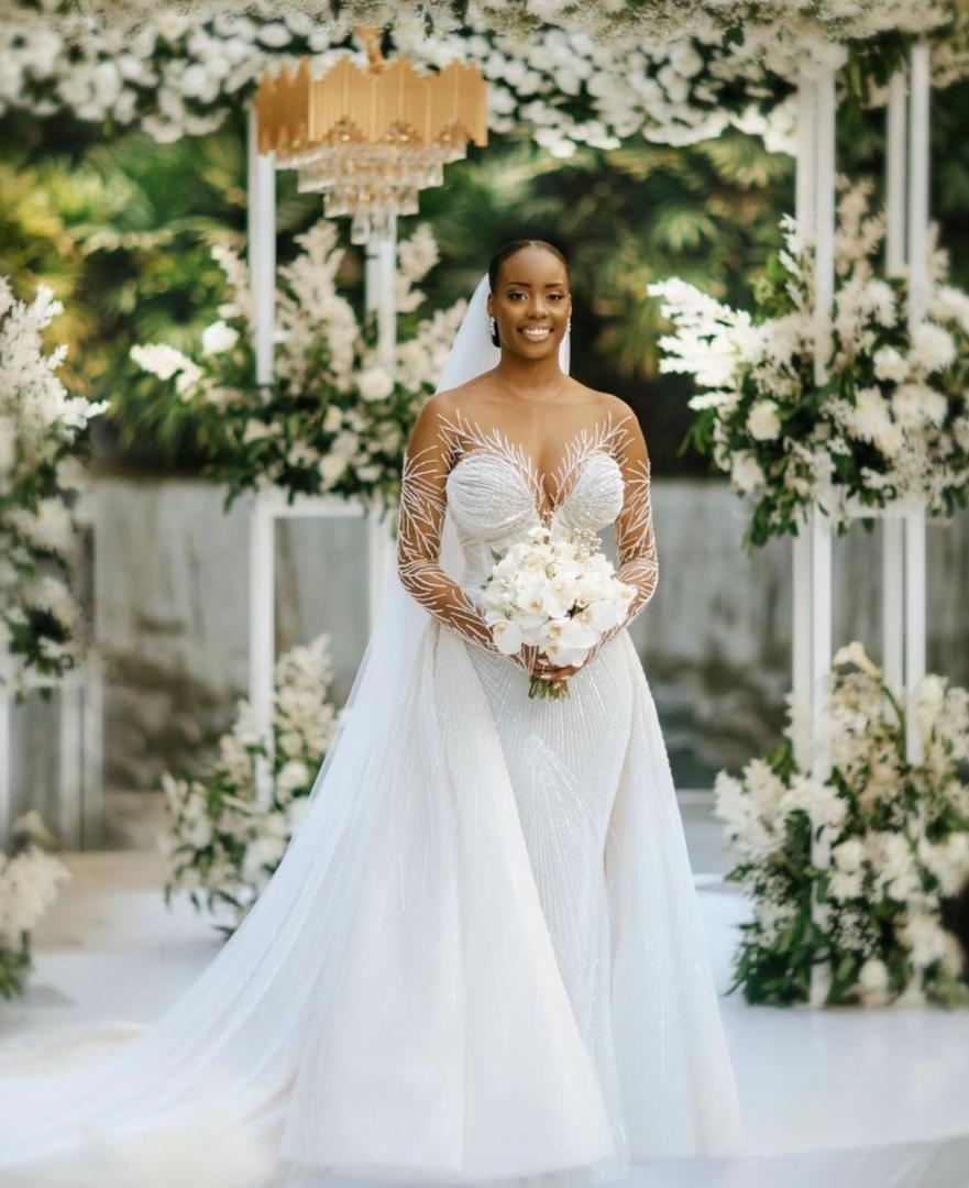 Luxury Wedding Dress - Long Tail Bridal Gown 2025