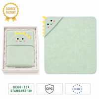 Serviette de bain à capuche personnalisée avec logo, 80x80cm, 31x31in, en polaire corail, motif dinosaure, carrée, certifiée OEKO-TEX CPC REACH, coffret cadeau de vacances