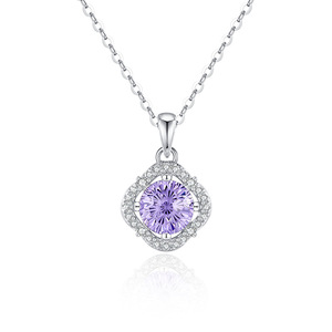 Collar con Colgante de Trébol de Circonita Cúbica con Corte de Fuego Morado en Plata de Ley S925, Joyería de Cadena Elegante y Ligera para Mujer - Product Image 1