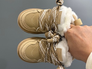 Bottes d'hiver de luxe JiuZhou pour femmes, conçues sur mesure, avec semelle intermédiaire en fourrure et hauteur mi-mollet, chaussures chaudes en coton - Product Image 2