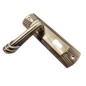 Poignée de <span class=keywords><strong>porte</strong></span> de luxe moderne pour <span class=keywords><strong>entrée</strong></span> principale, résistante à la rouille, avec plaque de serrure à levier, idéale pour appartement et bureau – Vente chaude directe usine - Product Image 4