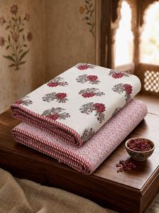 Parure de lit simple réversible de qualité supérieure avec sac de rangement, en coton doux, pour la maison et les voyages, disponible à la vente - Product Image 3