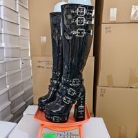 Bottes hautes en cuir PU élégantes et stylées, grande taille 47, noires, style gothique punk, bottines à plateforme épaisse, chaussures à talons épais pour femmes