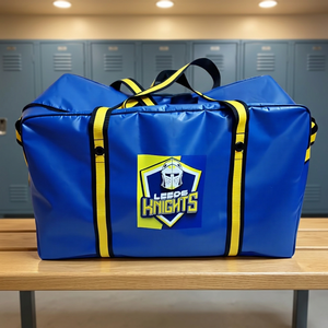 Bolsa de lona azul de vinilo con ribete amarillo, cierre de cremallera y logotipo personalizado - Product Image 1