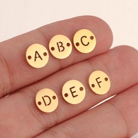 Dijes de alfabeto de doble agujero de acero inoxidable, colgantes de conector de enlace de letras inglesas pequeñas para hacer collar, pulsera, regalo