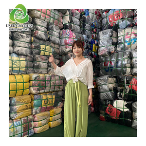 Magasin d'aubaines T-shirt Overuns Vêtements de marque Bangladesh Brand New Kids Wear Bale Used Original Tennis Lot - Product Image 1