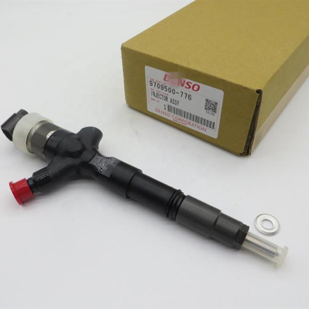 fuel injector 23670-30100 23670-30300 23670-39276 injector for TOYOTA Hilux 2KD-FTV D-4D injector nozzle 23670-30100 095000-739#