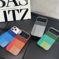 Coque pour iPhone 17, rayures colorées en fibre de carbone, coque magnétique en PC pour iPhone 17 16 15 14 Pro Max 16 Plus