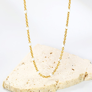 Collar de cuentas con cadena dorada y cuentas coloridas para mujer, estilo veraniego, cadena para clavícula, diseño simple y delicado - Product Image 2