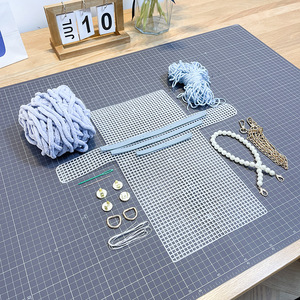 Kit de <span class=keywords><strong>tricot</strong></span> et <span class=keywords><strong>crochet</strong></span> DIY pour sacs à main, kit de toile plastique maillée pour sacs à bandoulière, matériaux de <span class=keywords><strong>tricot</strong></span> et <span class=keywords><strong>crochet</strong></span> DIY pour sacs bandoulière - Product Image 1