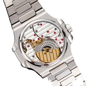 Reloj Automático para Hombre con Forma de Tonneau, Correa de Cuero de Cocodrilo Genuino, Esfera Vertical Turquesa, Cronógrafo con Fase Lunar - Product Image 5