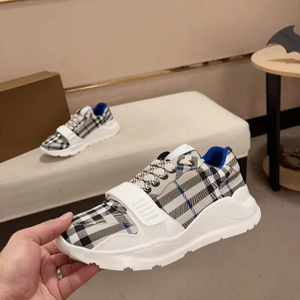 รองเท้าผ้าใบหนังลำลองคุณภาพสูงระดับพรีเมียม รุ่นคลาสสิคยอดนิยมปี 2025 สำหรับผู้ชายและผู้หญิง - Product Image 2