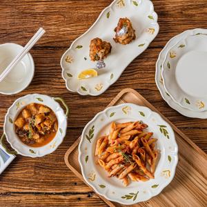 Service de table en céramique minimaliste motif fleur de Platycodon avec décor floral sous glaçure, idéal pour la maison <span class=keywords><strong>et</strong></span> comme cadeau de pendaison de crémaillère - Product Image 4