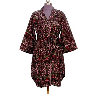 Vestido Casual de Mujer con Estampado Floral, Manga Murciélago, Cuello Camisero, Largo Midi Holgado, Tejido 100% Poliéster, con Cinturón, Corte Recto - Product Image 1