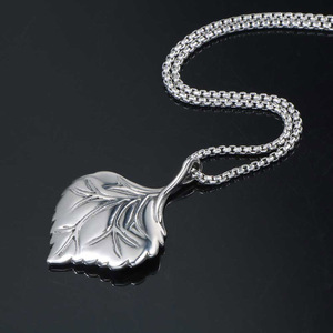 Collier en acier inoxydable avec pendentif feuille de vie, bijoux cadeau pour hommes SP691 - Product Image 3