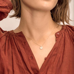 Collar con colgante <span class=keywords><strong>de</strong></span> disco redondo <span class=keywords><strong>de</strong></span> acero inoxidable para <span class=keywords><strong>lactancia</strong></span>, joyería potente feminista para el cáncer <span class=keywords><strong>de</strong></span> pecho - Product Image 4