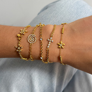 Pulseras de Moda con Dijes, Cadena Dorada, Diseño de Estrella y Flor, Incrustaciones de Circonio, Joyería Unisex para Regalo, Origen Yiwu - Product Image 3