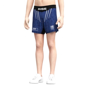 Shorts MMA BJJ de qualité professionnelle avec fentes latérales, tissu durable et à séchage rapide pour l'entraînement et le sparring - Product Image 4