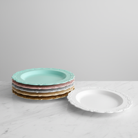 Assiettes en plastique jetables modernes en dentelle pour les repas à domicile, le service de restauration et la restauration événementielle
