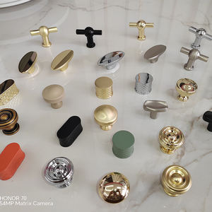 Atacado de Diversos Estilos de Ferragens para Móveis de Cozinha, Puxadores e Maçanetas para Armários e Gavetas - Product Image 3