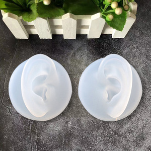 Modèle d'oreille humaine en silicone pour la formation au nettoyage des oreilles et la création de moules pour aides auditives - Product Image 2