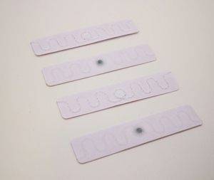 แท็ก RFID สำหรับผ้า UHF กันน้ำ ทนความร้อนสูง สำหรับการจัดการทรัพย์สินเสื้อผ้าลินิน - Product Image 5
