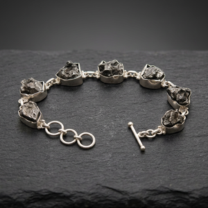 Brazalete de Plata de Ley 925 con Silicona y Hermoso Diseño para Mujer - Estilo Elegante, Moderno, Casual/Deportivo, Alta Calidad, Último Diseño - Product Image 3