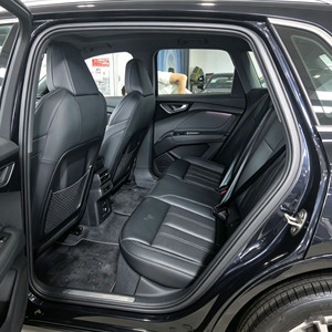 รถยนต์<span class=keywords><strong>มือ</strong></span><span class=keywords><strong>สอง</strong></span> <span class=keywords><strong>Audi</strong></span> Q4 <span class=keywords><strong>E</strong></span>-<span class=keywords><strong>tron</strong></span> 40 Creative Mirror BEV ปี 2025 รถ SUV ขนาดกะทัดรัด สีเดิม พวงมาลัยซ้าย ราคาถูก - Product Image 4