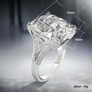 Anello con Cristallo Taglio Principessa per Donne, Elegante Accessorio Moda per Uso Quotidiano e Feste - Product Image 5
